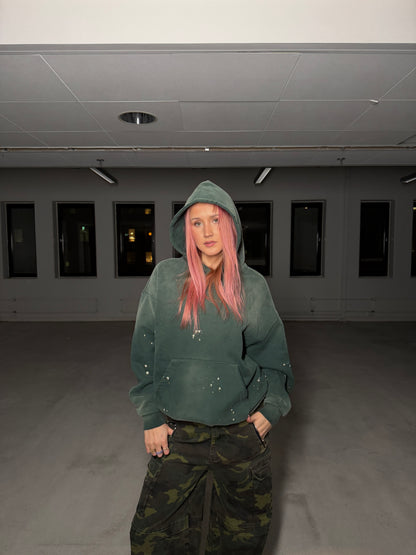 VB oversized splatter hoodie -  Forest Green